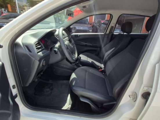 VOLKSWAGEN-VOYAGE-1.0 12V MPI TOTALFLEX 4P MANUAL VOLKSWAGEN-VOYAGE-2022