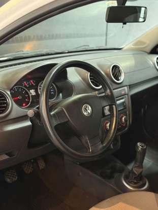 VOLKSWAGEN-VOYAGE-1.0 MI 8V FLEX 4P MANUAL VOLKSWAGEN-VOYAGE-2010