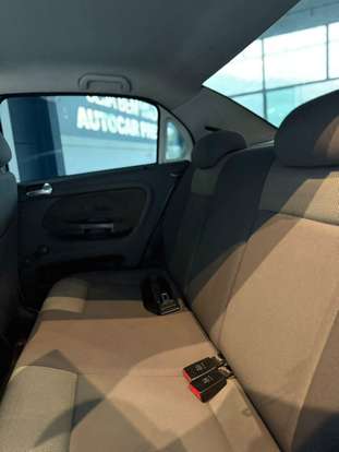 VOLKSWAGEN-VOYAGE-1.0 MI 8V FLEX 4P MANUAL VOLKSWAGEN-VOYAGE-2010