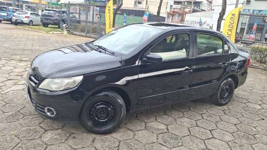 VOLKSWAGEN-VOYAGE-2010