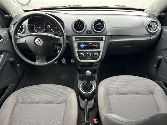 VOLKSWAGEN-VOYAGE-1.0 MI 8V FLEX 4P MANUAL VOLKSWAGEN-VOYAGE-2011