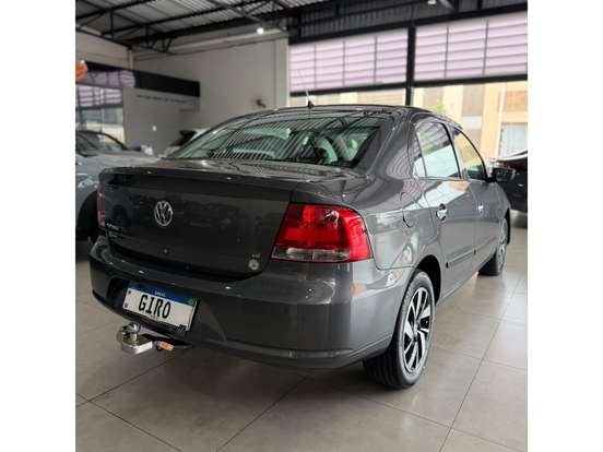 VOLKSWAGEN-VOYAGE-1.6 MI 8V FLEX 4P MANUAL VOLKSWAGEN-VOYAGE-2011
