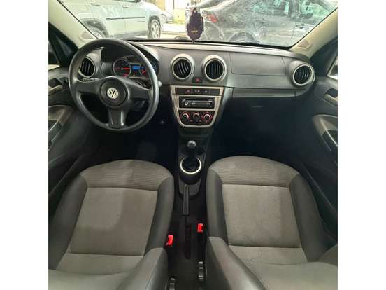 VOLKSWAGEN-VOYAGE-2011