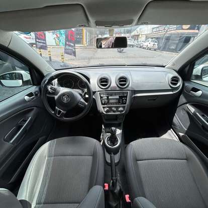 VOLKSWAGEN-VOYAGE-2013