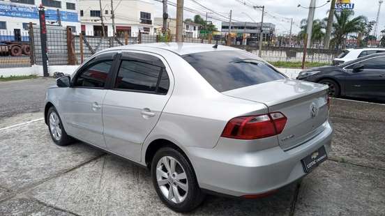 VOLKSWAGEN-VOYAGE-2013