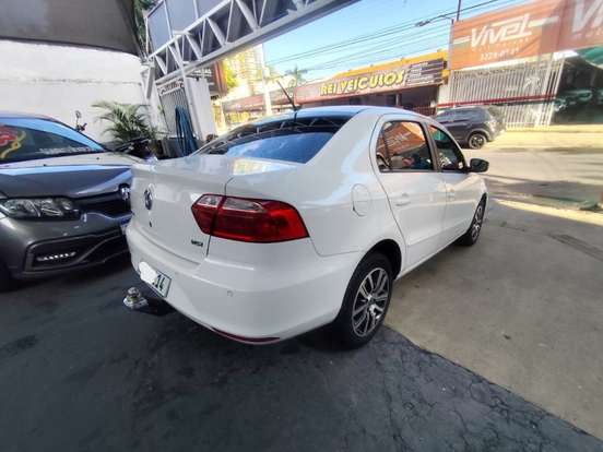 VOLKSWAGEN-VOYAGE-1.6 MI TRENDLINE 8V FLEX 4P MANUAL VOLKSWAGEN-VOYAGE-2015