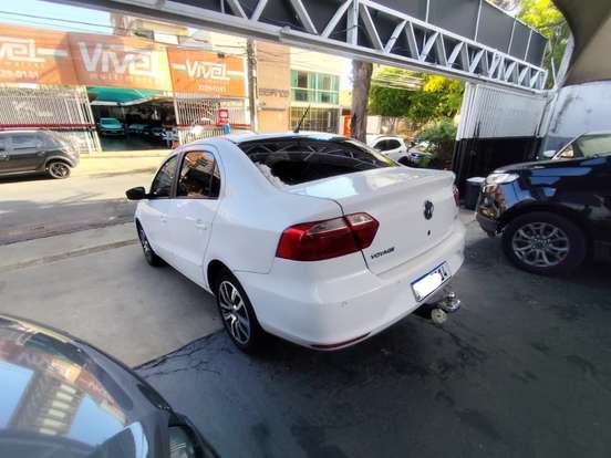 VOLKSWAGEN-VOYAGE-1.6 MI TRENDLINE 8V FLEX 4P MANUAL VOLKSWAGEN-VOYAGE-2015