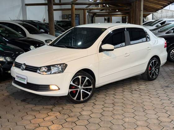VOLKSWAGEN VOYAGE 1.6 MI TRENDLINE 8V FLEX 4P MANUAL