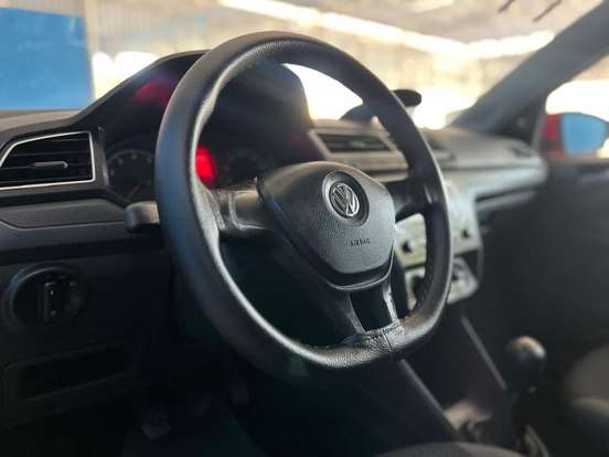 VOLKSWAGEN-VOYAGE-2018
