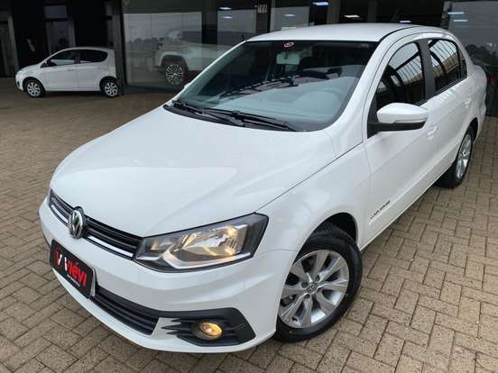 VOLKSWAGEN-VOYAGE-2017
