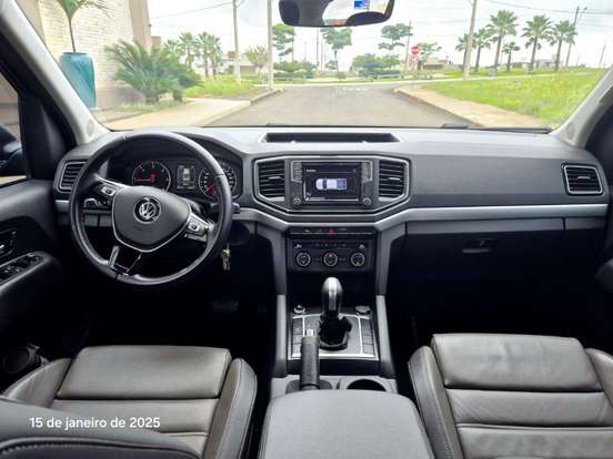 VOLKSWAGEN-AMAROK-2023