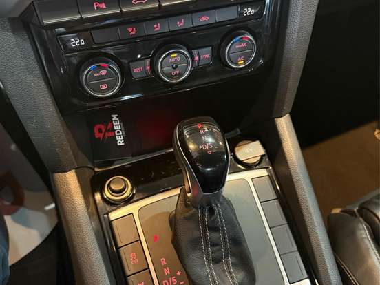 VOLKSWAGEN-AMAROK-3.0 V6 TDI DIESEL HIGHLINE EXTREME CD 4MOTION AUTOMÁTICO VOLKSWAGEN-AMAROK-2018