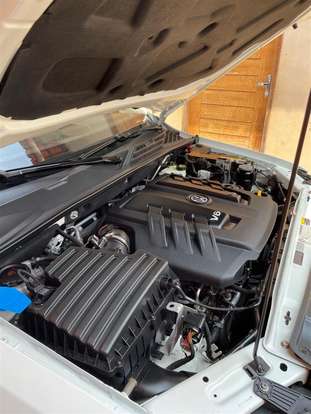 VOLKSWAGEN-AMAROK-2018