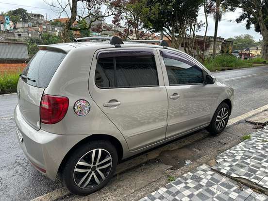 VOLKSWAGEN-FOX-1.0 MI 8V FLEX 4P MANUAL VOLKSWAGEN-FOX-2010