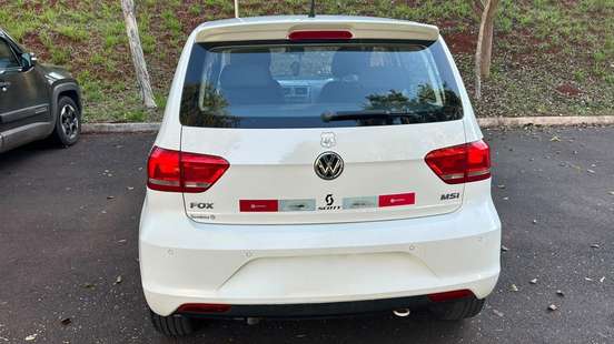 VOLKSWAGEN-FOX-2016