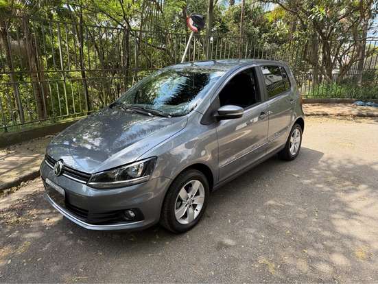 VOLKSWAGEN-FOX-2017