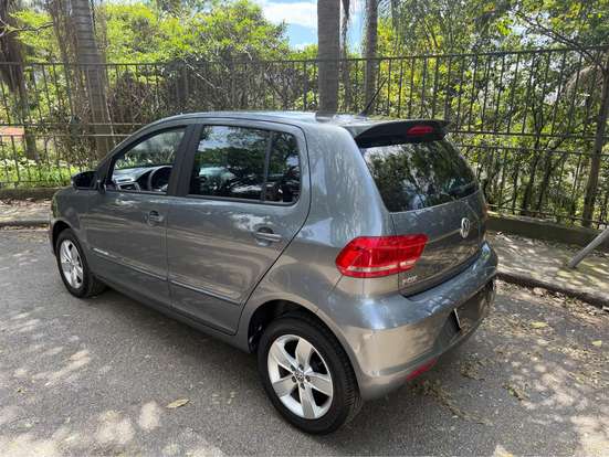 VOLKSWAGEN-FOX-2017