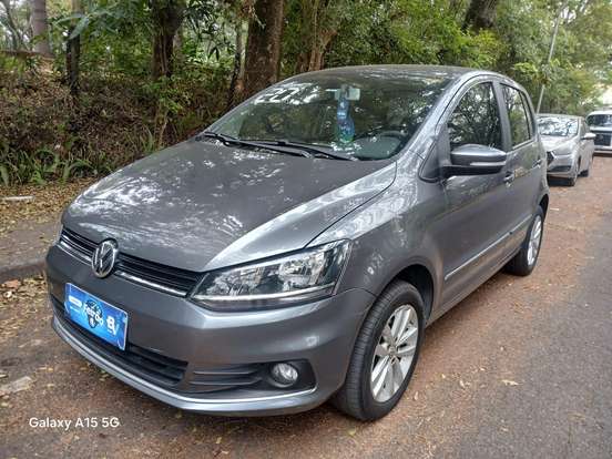 VOLKSWAGEN-FOX-2019