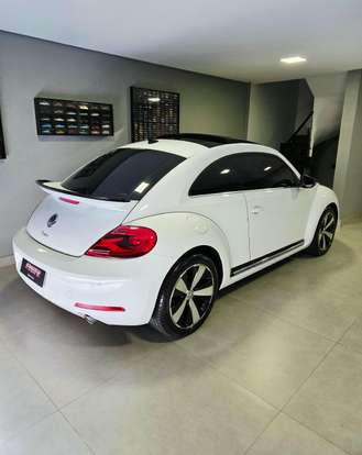 VOLKSWAGEN-FUSCA-2014