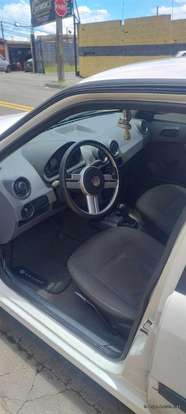 VOLKSWAGEN-GOL-2010