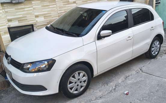 VOLKSWAGEN-GOL-2014