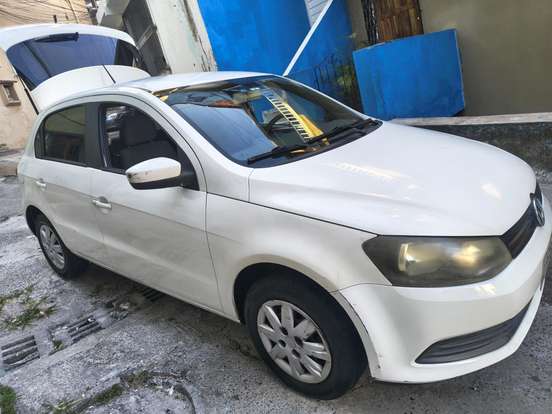 VOLKSWAGEN-GOL-2014
