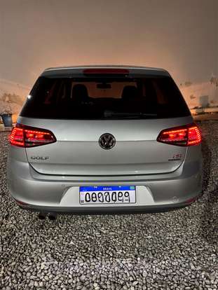VOLKSWAGEN-GOLF-2013