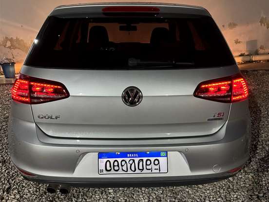 VOLKSWAGEN-GOLF-1.4 TSI HIGHLINE 16V GASOLINA 4P AUTOMÁTICO VOLKSWAGEN-GOLF-2013