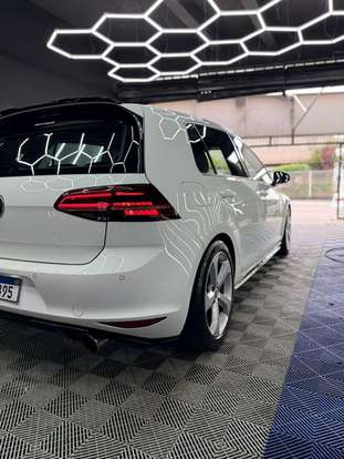 VOLKSWAGEN-GOLF-2.0 TSI GTI 16V TURBO GASOLINA 4P AUTOMÁTICO VOLKSWAGEN-GOLF-2017