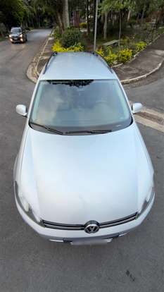 VOLKSWAGEN-JETTA-2010