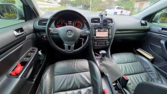 VOLKSWAGEN-JETTA-2.5 I VARIANT 20V 170CV GASOLINA 4P TIPTRONIC VOLKSWAGEN-JETTA-2010