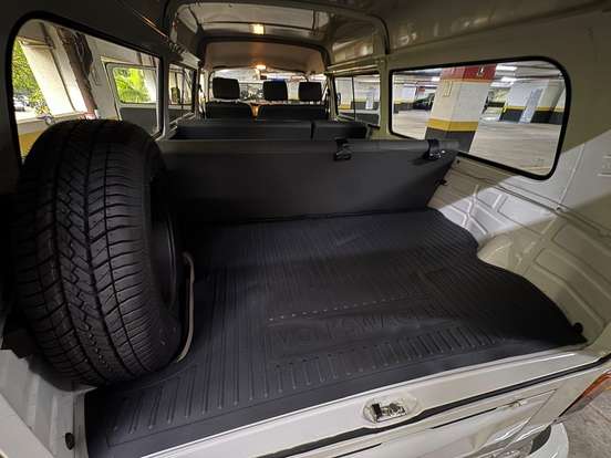 VOLKSWAGEN-KOMBI-2008