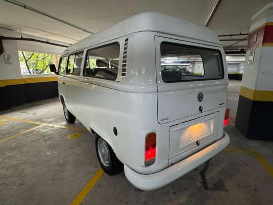 VOLKSWAGEN-KOMBI-1.4 MI STD 8V FLEX 4P MANUAL VOLKSWAGEN-KOMBI-2008