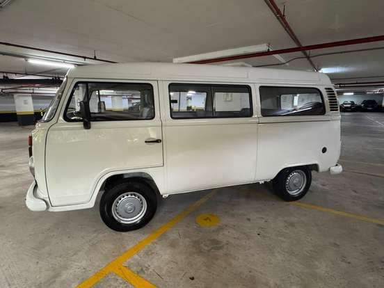VOLKSWAGEN-KOMBI-1.4 MI STD 8V FLEX 4P MANUAL VOLKSWAGEN-KOMBI-2008