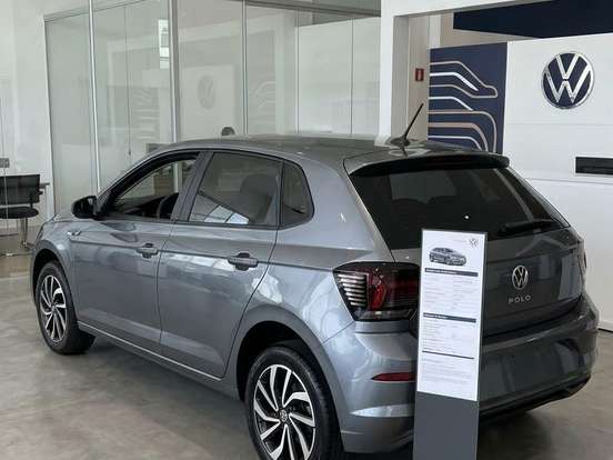 VOLKSWAGEN-POLO-1.0 170 TSI HIGHLINE AUTOMÁTICO VOLKSWAGEN-POLO-2023