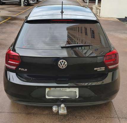 VOLKSWAGEN-POLO-2018