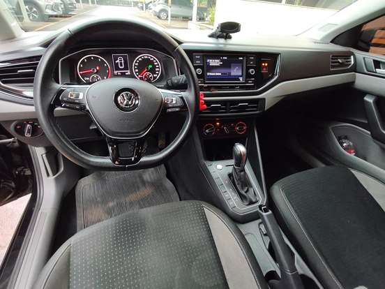 VOLKSWAGEN-POLO-1.0 200 TSI COMFORTLINE AUTOMÁTICO VOLKSWAGEN-POLO-2018