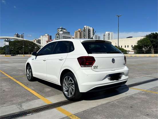 VOLKSWAGEN-POLO-1.0 200 TSI HIGHLINE AUTOMÁTICO VOLKSWAGEN-POLO-2019