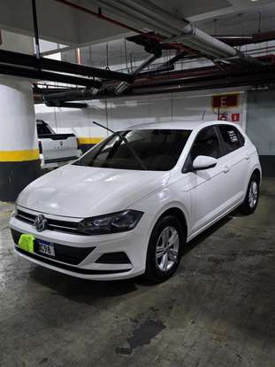 VOLKSWAGEN-POLO-2018