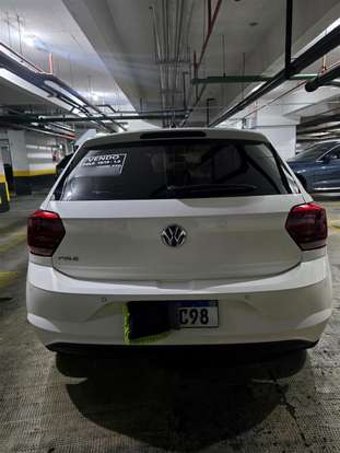 VOLKSWAGEN-POLO-2018