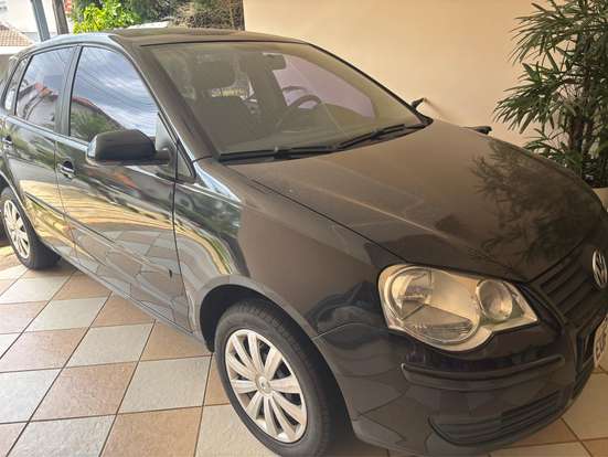 VOLKSWAGEN-POLO-2010