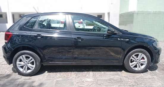 VOLKSWAGEN-POLO-2020
