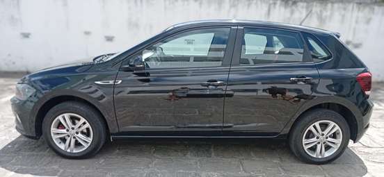 VOLKSWAGEN-POLO-2020