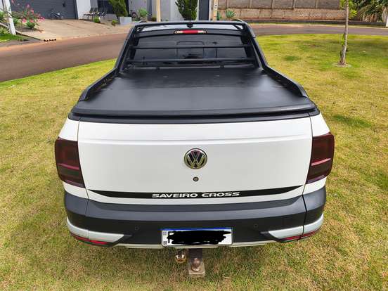VOLKSWAGEN-SAVEIRO-2016