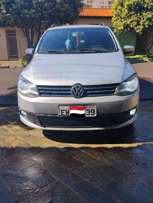 VOLKSWAGEN-SPACEFOX-2011