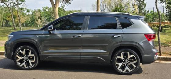 VOLKSWAGEN TAOS 1.4 250 TSI TOTAL FLEX HIGHLINE AUTOMÁTICO
