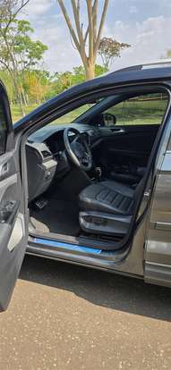 VOLKSWAGEN-TAOS-2023