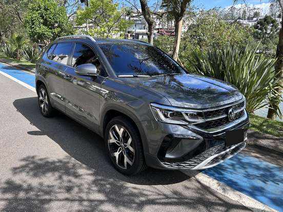 VOLKSWAGEN-TAOS-2025