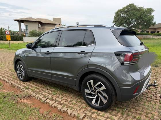VOLKSWAGEN T-CROSS 1.4 250 TSI TOTAL FLEX HIGHLINE AUTOMÁTICO