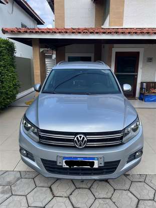 VOLKSWAGEN-TIGUAN-2011